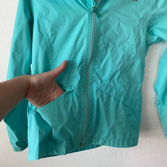 Girl’s Size Medium Turquoise North Face Dryvent Raincoat - Picture 7 of 8